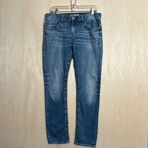 BKE jeans. Men’s size 33R Alec